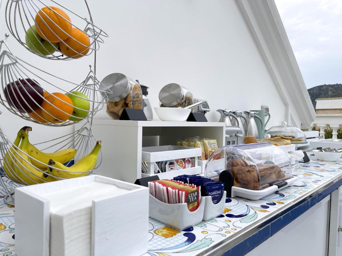 Villa Gabriella - Rooms & Breakfast ซานตาเญลโล ภายนอก รูปภาพ