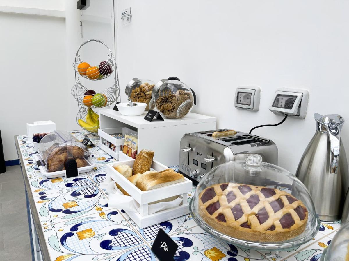 Villa Gabriella - Rooms & Breakfast ซานตาเญลโล ภายนอก รูปภาพ